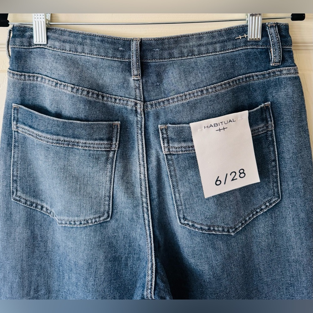 Habitual Women’s Light Blue Flare Wide Leg Jeans, Size 6/28. NWT - Picture 7 of 16